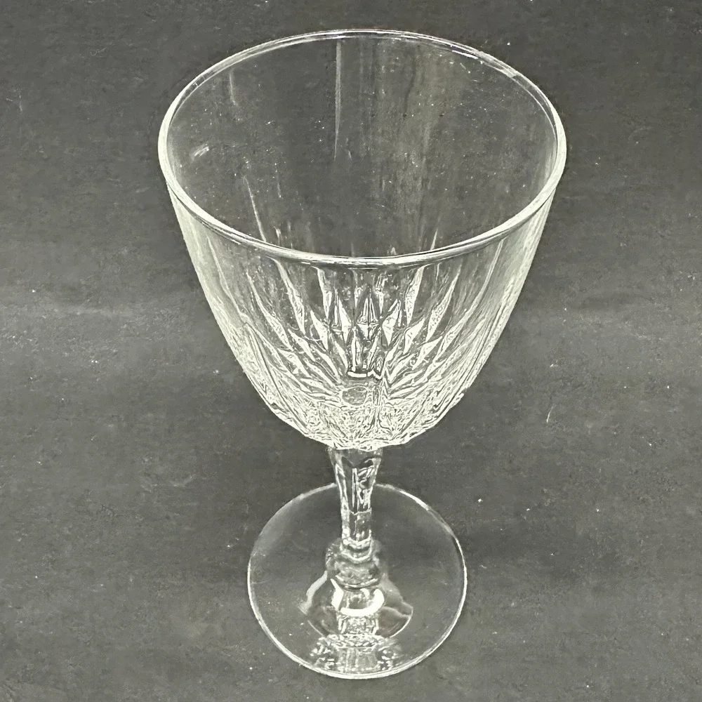 Luminarc 'Diamant' Crystal Wine‎ Glass, Vintage, Set of 9